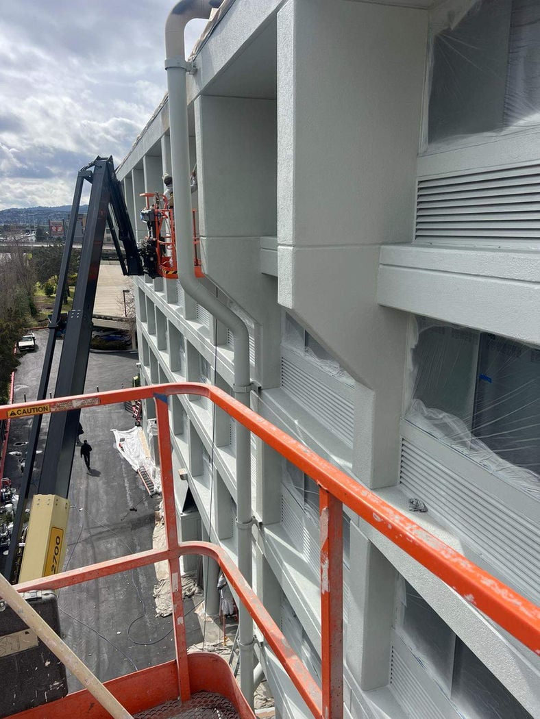 d62e71_c618ae90d4d34552836098e23bc7f55a~mv2-1